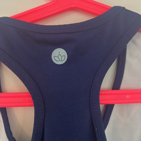 Jill Yoga tank top - Picture 5 of 7